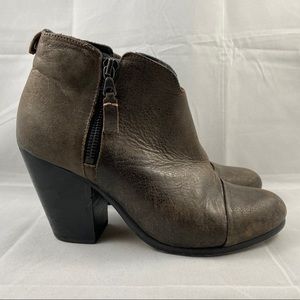 Rag & Bone distressed black Margot bootie 38
